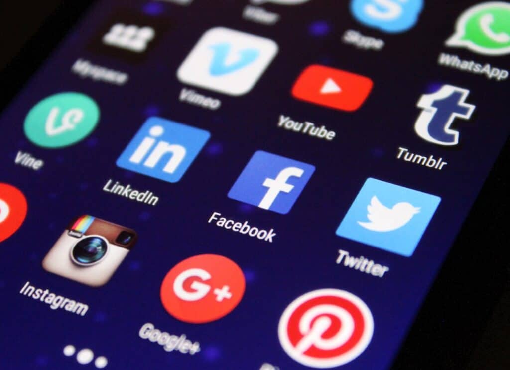 Social Media 示意圖