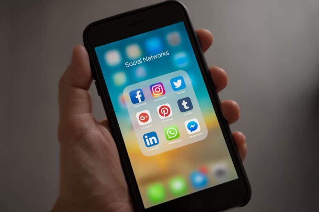 Social Media 示意圖2